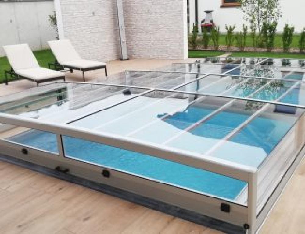 Poolüberdachung Nevada, flache Ausführung, Außenmaß L 8,10 m x B 4,13 m